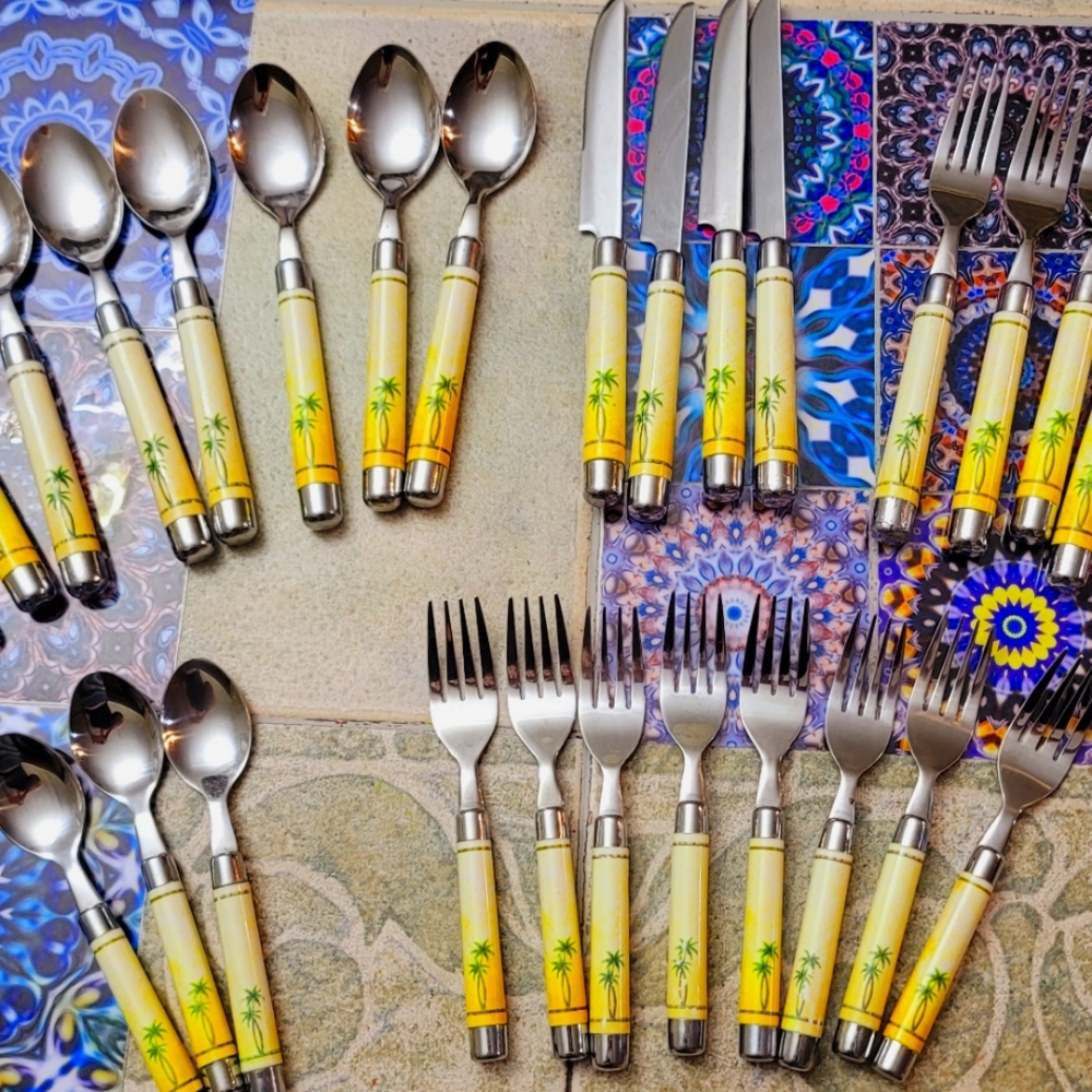 CAMBRIDGE PALM TREE 27 piece set of silverware